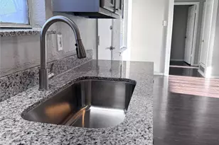 6208 Harmony Ln, Dallas, TX 75241 - Photo 5