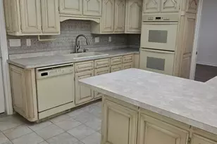 6572 McCart Ave, Fort Worth, TX 76133 - Photo 5