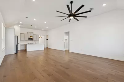 2811 Grand Lookout Lane, Arlington, TX 76001 - Photo 9