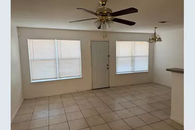 4512 Alamosa Street, Fort Worth, TX 76119 - Photo 5