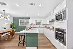 1301 Mildred Ln, Benbrook, TX 76126 - Photo 17