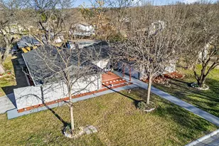 1301 Mildred Ln, Benbrook, TX 76126 - Photo 31