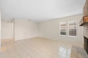 708 N Cooper St, Arlington, TX 76011 - Photo 5
