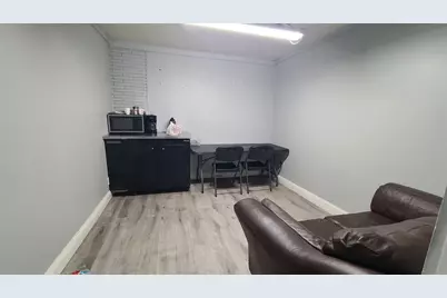 2623 S Garland Avenue, Garland, TX 75041 - Photo 7