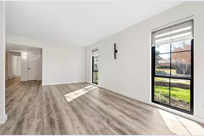 12611 High Meadow Drive, Dallas, TX 75244 - Photo 11