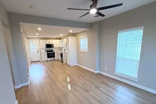 806 E Jefferson St, Waxahachie, TX 75165 - Photo 3