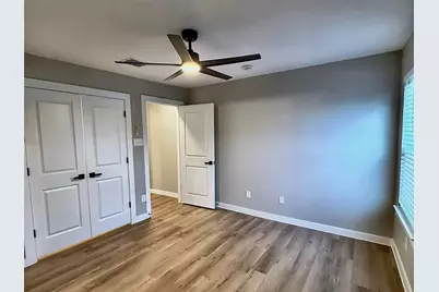 806 E Jefferson Street, Waxahachie, TX 75165 - Photo 11