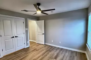 806 E Jefferson St, Waxahachie, TX 75165 - Photo 11