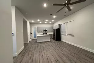 825 W Mayfield Rd, Arlington, TX 76015 - Photo 5