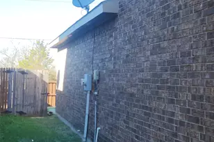 2013 Cranberry Ct, Mesquite, TX 75181 - Photo 3