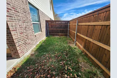 1024 Winscott Road, Benbrook, TX 76126 - Photo 23