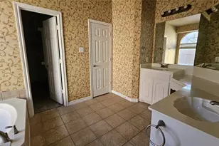 11701 Pheasant Creek Dr, Fort Worth, TX 76244 - Photo 13