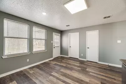 512 Rocky Springs Drive, McKinney, TX 75071 - Photo 9