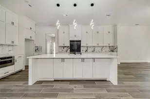 1020 Royal Lytham Ct, Grand Prairie, TX 75104 - Photo 5