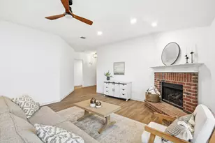 6948 Prairie Dawn Ln, North Richland Hills, TX 76180 - Photo 15