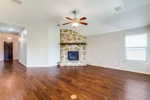 9728 Bitterroot Dr, Little Elm, TX 75068 - Photo 5