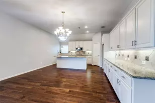 9728 Bitterroot Dr, Little Elm, TX 75068 - Photo 9