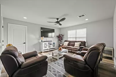 512 Ryan Street, Saginaw, TX 76179 - Photo 31