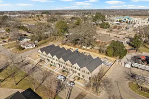 172 W 17th St, Mt Pleasant, TX 75455 - Photo 3