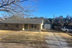 120 Mary Alice Dr, Valley Mills, TX 76689 - Photo 1