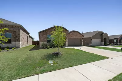 2001 Stinnet Street, Anna, TX 75409 - Photo 3