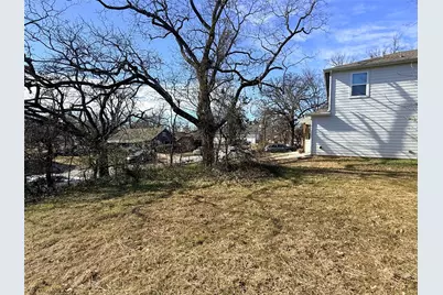 501 W Walker Street, Denison, TX 75020 - Photo 9