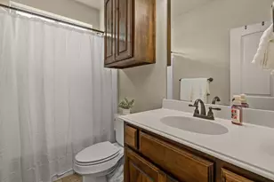 108 Bosque Ct, Azle, TX 76020 - Photo 9