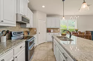 108 Bosque Ct, Azle, TX 76020 - Photo 11