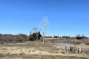 310 Victory Dr, Mabank, TX 75147 - Photo 1