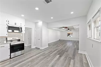 1410 Avenue E, Brownwood, TX 76801 - Photo 11