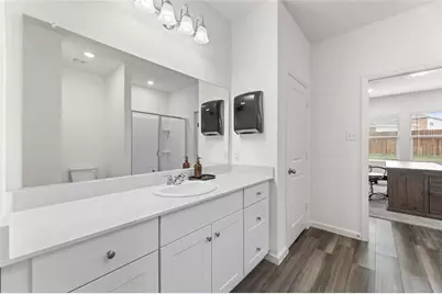 1540 Shadow Hawk Drive, Fort Worth, TX 76052 - Photo 21