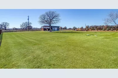 127 Captain Lane, Weatherford, TX 76087 - Photo 31