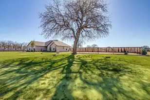 127 Captain Ln, Weatherford, TX 76087 - Photo 29