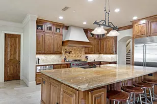 2965 S Sunbeck Circle, Farmers Branch, TX 75234 - Photo 11