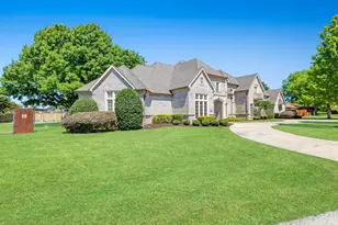 2965 S Sunbeck Circle, Farmers Branch, TX 75234 - Photo 3