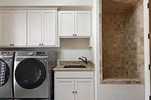 2965 S Sunbeck Circle, Farmers Branch, TX 75234 - Photo 23