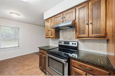 5910 Willow View Drive, Arlington, TX 76017 - Photo 9