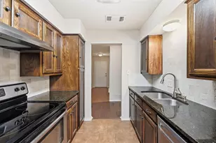 5910 Willow View Dr, Arlington, TX 76017 - Photo 11