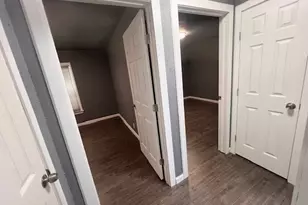 205 NE 22nd St, Grand Prairie, TX 75050 - Photo 27