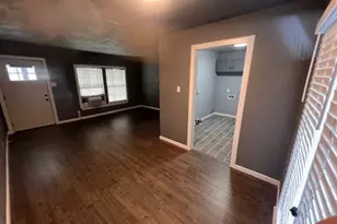 205 NE 22nd St, Grand Prairie, TX 75050 - Photo 17