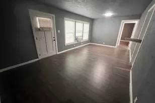 205 NE 22nd St, Grand Prairie, TX 75050 - Photo 31