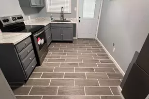 205 NE 22nd St, Grand Prairie, TX 75050 - Photo 29