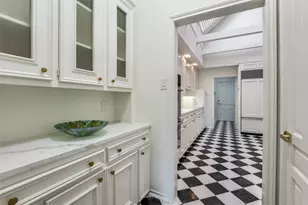 5865 Farquhar Ln, Dallas, TX 75209 - Photo 11