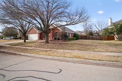917 Circle View Lane, Denton, TX 76210 - Photo 5