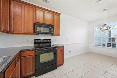 252 Heritage Hill Drive, Lewisville, TX 75067 - Photo 11