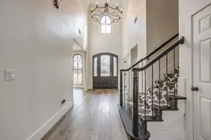 330 Madeline Ln, Burleson, TX 76028 - Photo 5