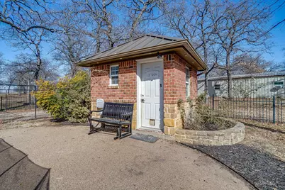 330 Madeline Lane, Burleson, TX 76028 - Photo 25