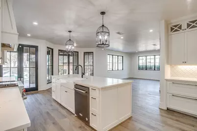 330 Madeline Lane, Burleson, TX 76028 - Photo 9