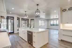 330 Madeline Ln, Burleson, TX 76028 - Photo 9