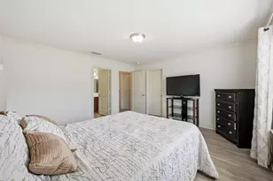 6913 Sandshell Blvd, Fort Worth, TX 76137 - Photo 5